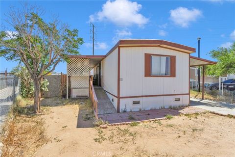 Photo of 11420 Lee AVE, Adelanto, CA 92301 (MLS # SR26119906)