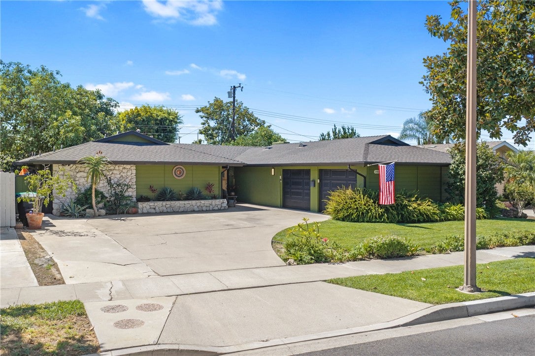 1408 E Fairway Dr