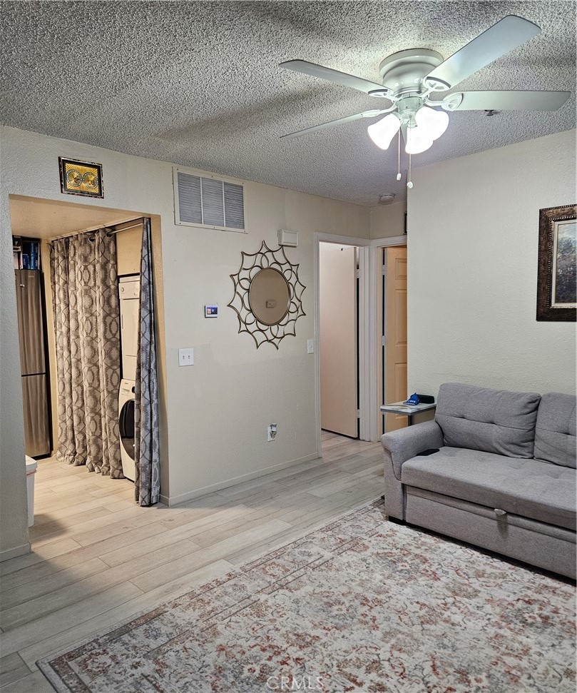 Chestnut Square (CHSQ) - Residential