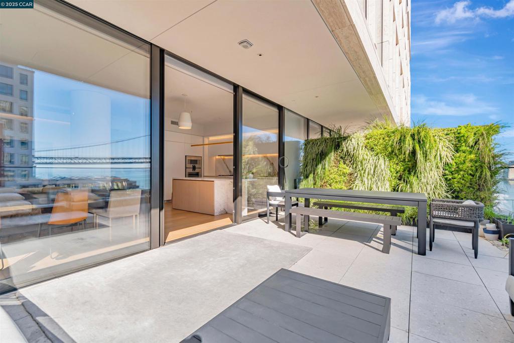 SOUTH BEACH - Residential