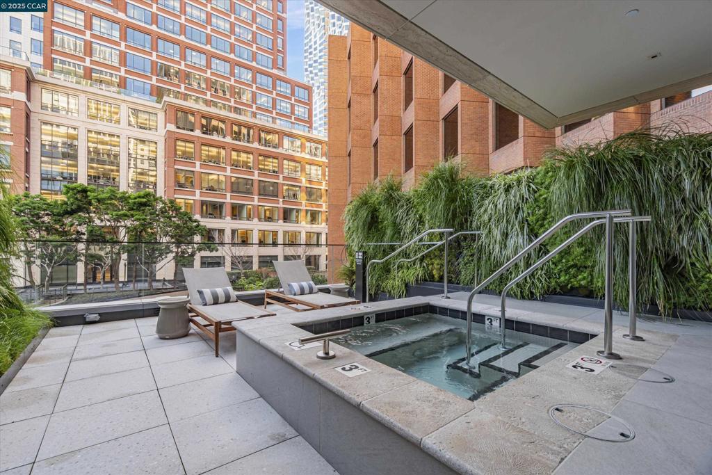 SOUTH BEACH - Residential