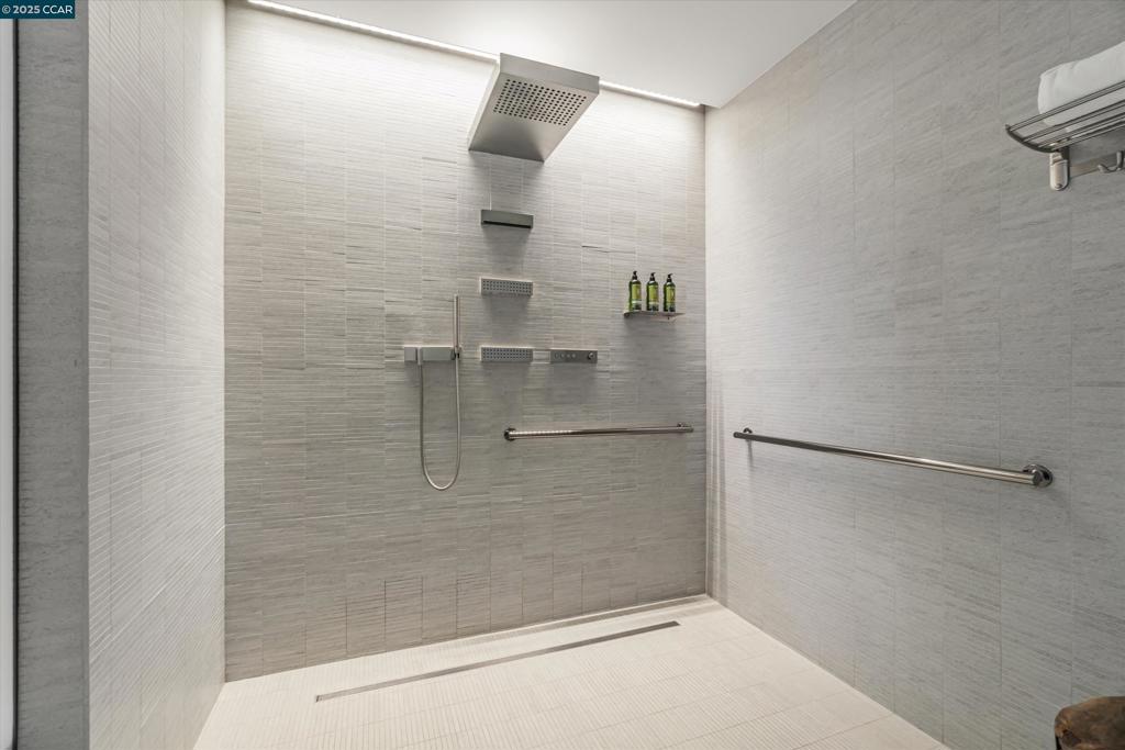 SOUTH BEACH - Residential