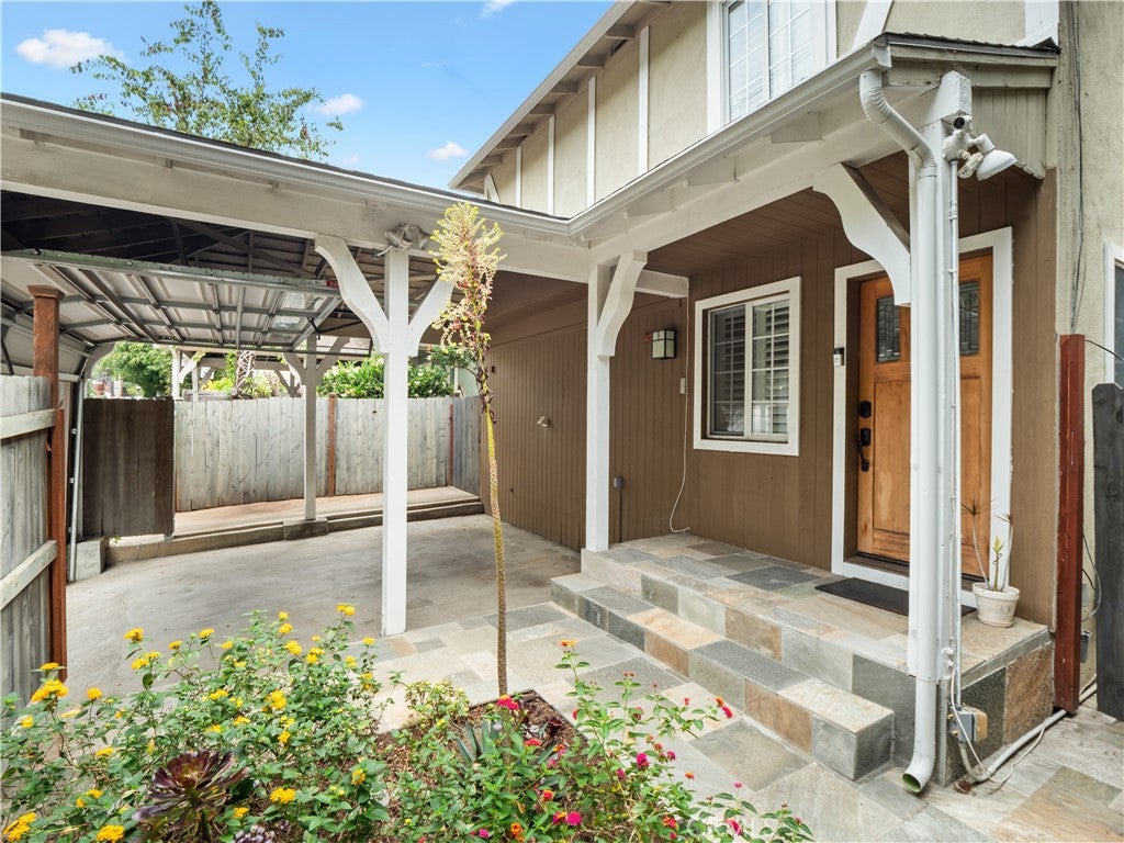 1118 N Beverly Glen Boulevard, Los Angeles CA 90077