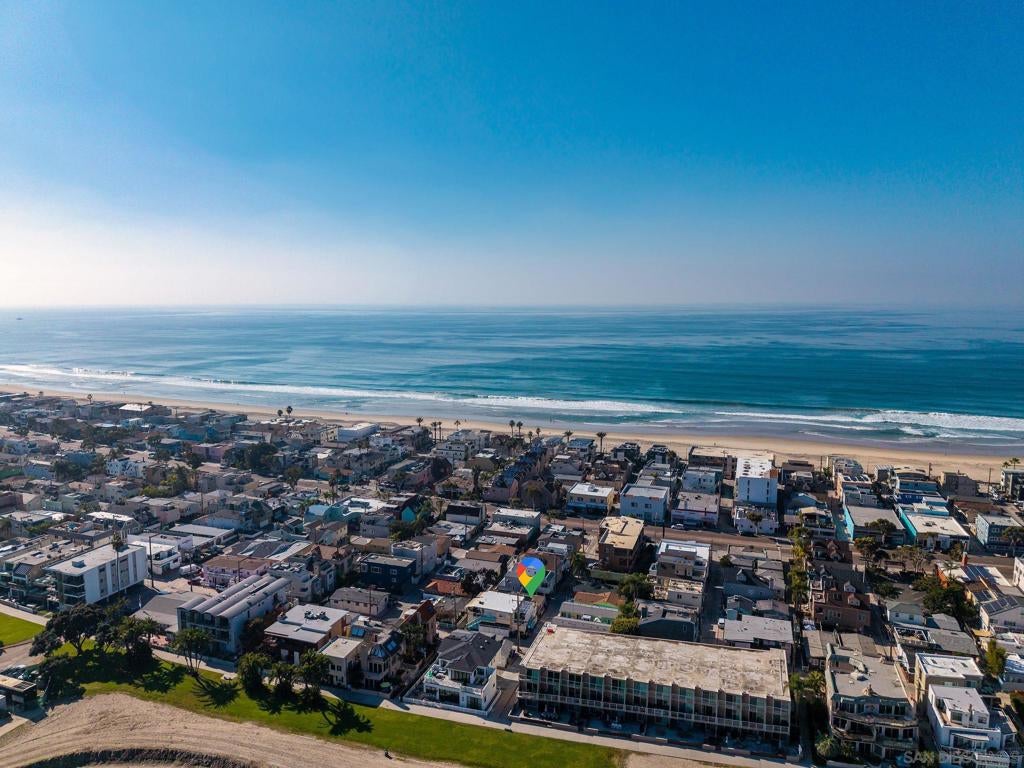 830-832 Pismo Ct