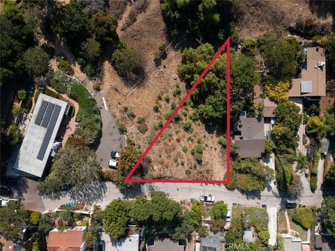 Photo of 1444 Avon Terrace, Echo Park, CA 90026 (MLS # OC25237374)