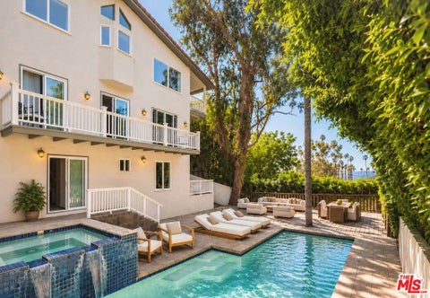Photo of 9146 St Ives Drive, West Hollywood, CA 90069 (MLS # 26856159)