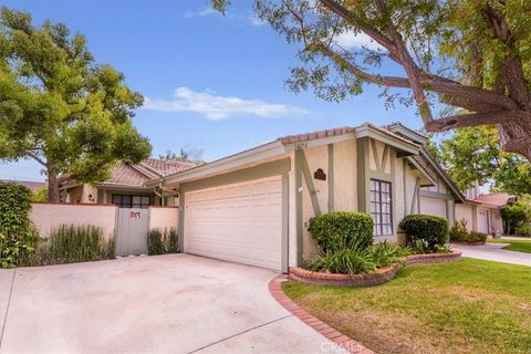 Photo of 26076 Viento Court, Valencia, CA 91355 (MLS # SR26074600)