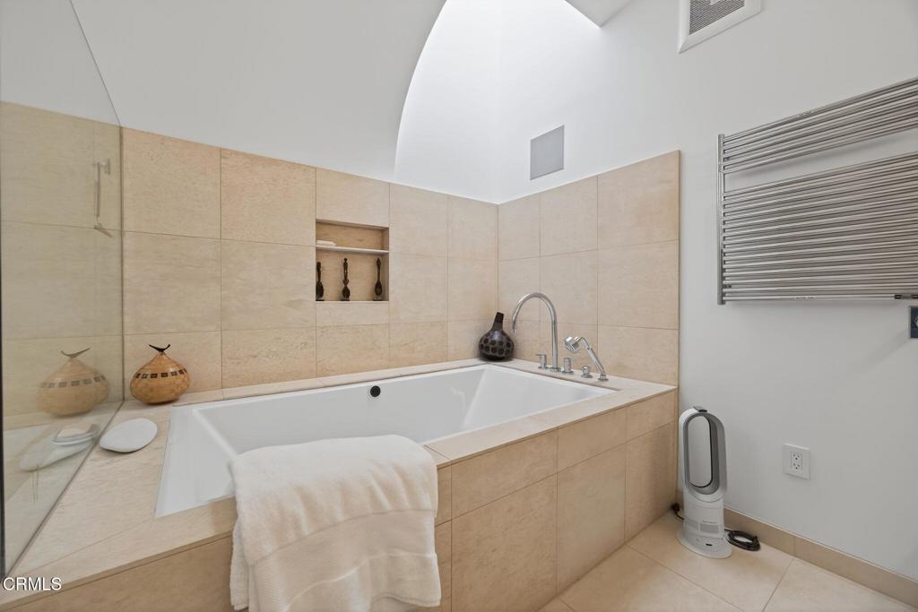 Oxnard Shores 01 - 127701 - Residential