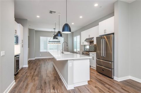 Photo of 31 Ebb Tide Circle, Newport Beach, CA 92663 (MLS # LG26121071)