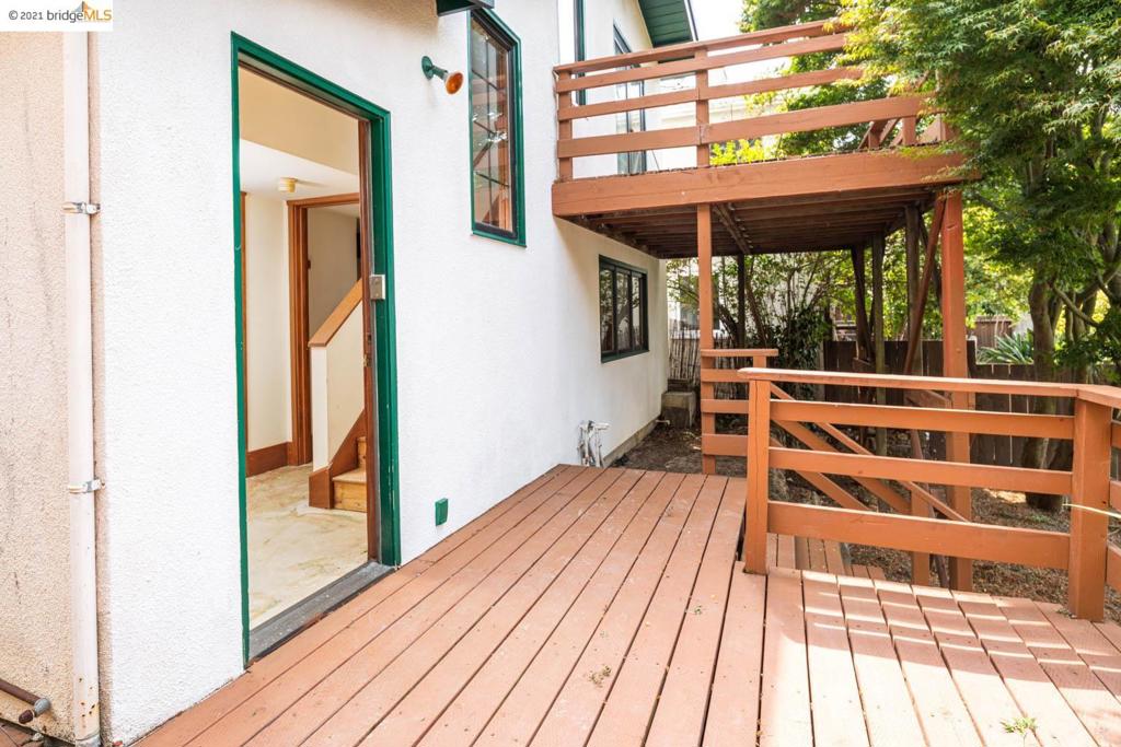 THOUSAND OAKS - Residential