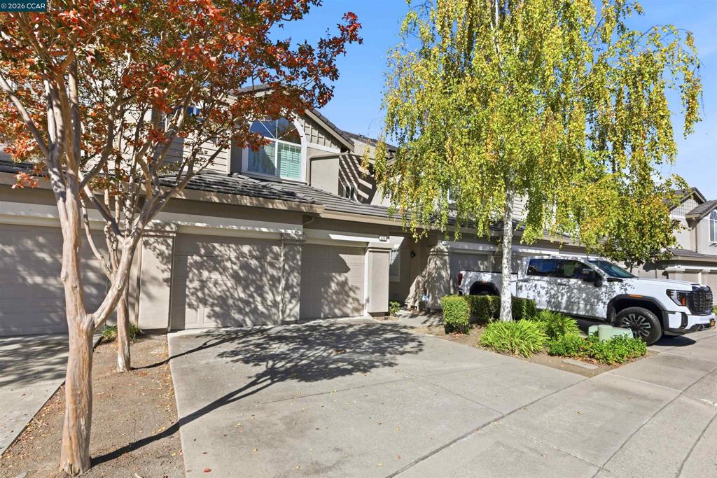 Photo of 419 Sutton Cir CIR, Danville, CA 94506 (MLS # 41147718)
