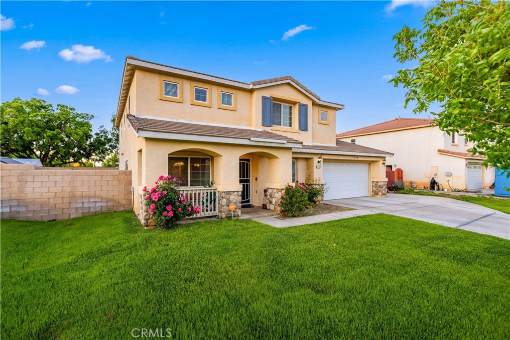 1549 Thomas Dr