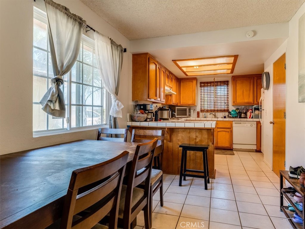 Guadalupe/Casmalia(850) - Residential
