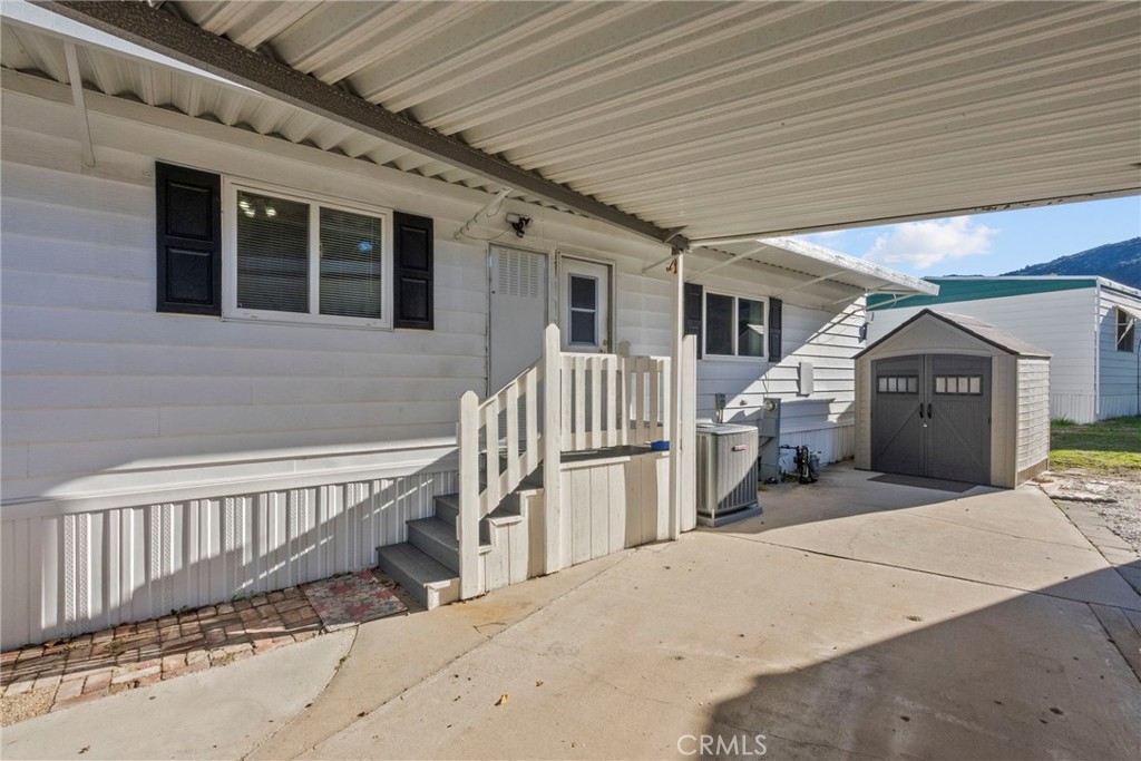 Santa Susan Woods Mobile (244) - Manufactured In Park