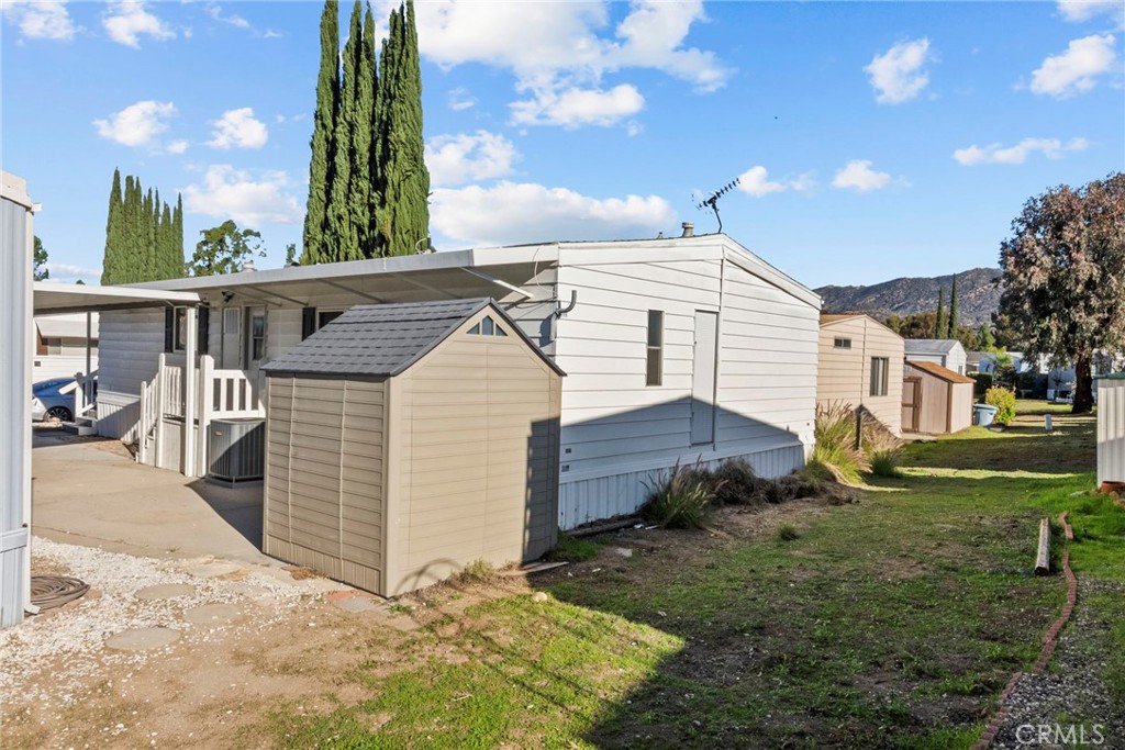 Santa Susan Woods Mobile (244) - Manufactured In Park