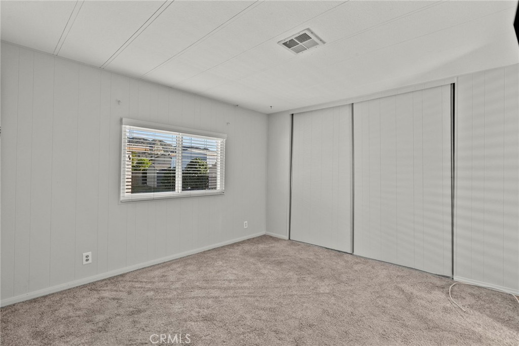 Santa Susan Woods Mobile (244) - Manufactured In Park