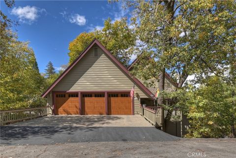 Photo of 28220 Bern Lane, Lake Arrowhead, CA 92352 (MLS # IG25237895)