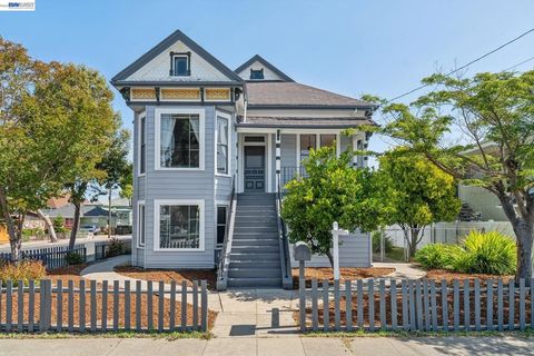 Photo of 1801 Buena Vista Ave AVE, Alameda, CA 94501 (MLS # 41134113)