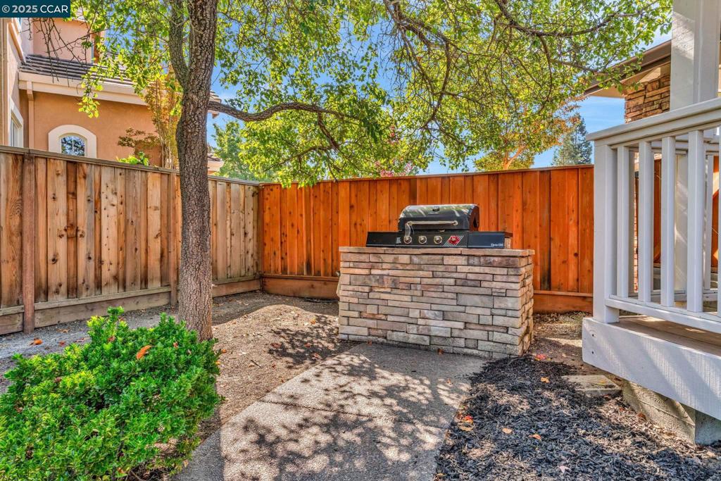 TASSAJARA RIDGE - Residential