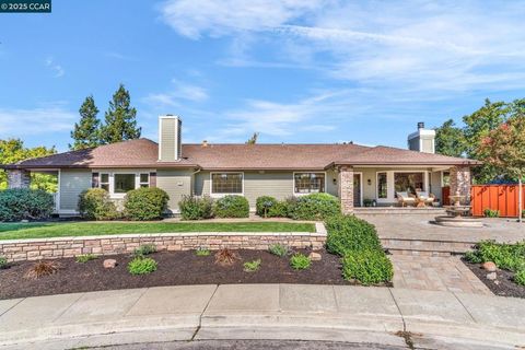 Photo of 33 Bottlebrush Court Ct, Danville, CA 94506 (MLS # 41115746) Photo of 33 Bottlebrush Court Ct, Danville, CA 94506 (MLS # 41115746)