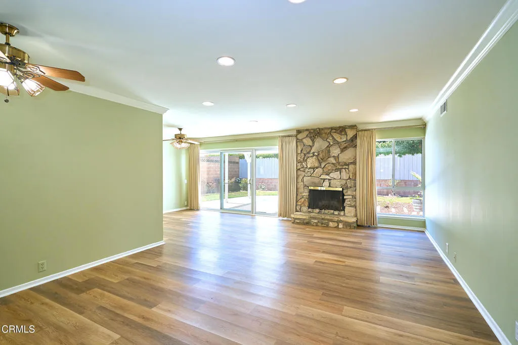 Ventura, California 93004, United States, 5 Bedrooms Bedrooms, ,3 BathroomsBathrooms,Residential,Active,172900