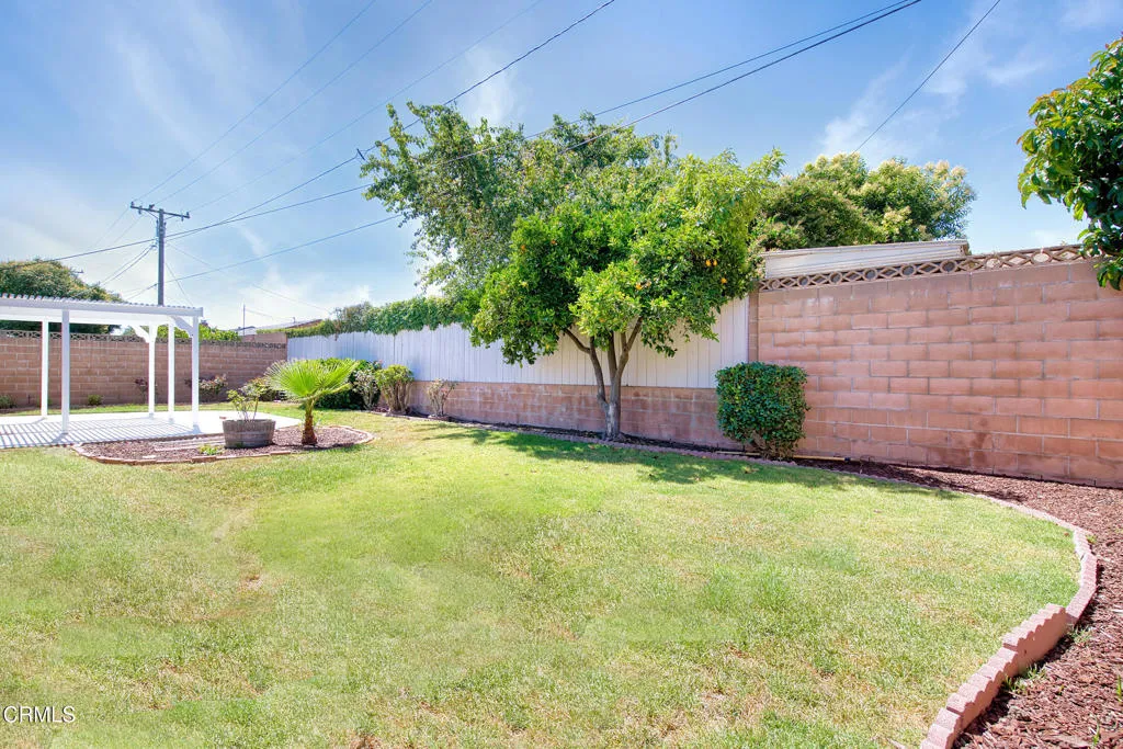 Ventura, California 93004, United States, 5 Bedrooms Bedrooms, ,3 BathroomsBathrooms,Residential,Active,172900