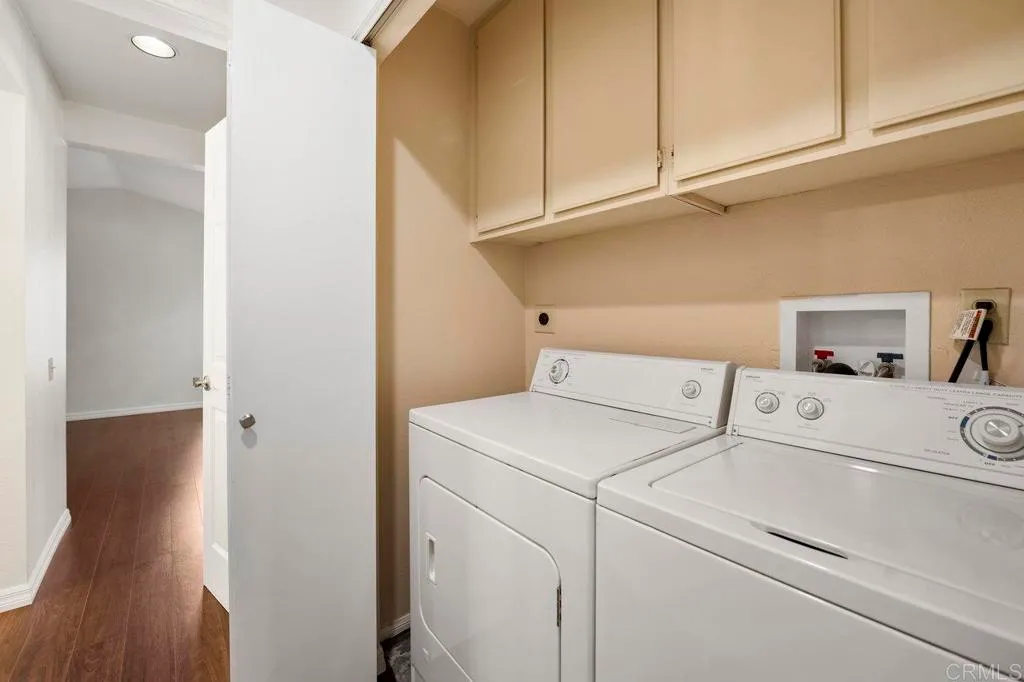 San Diego, California 92130, United States, 2 Bedrooms Bedrooms, ,2 BathroomsBathrooms,Residential,Active,137007