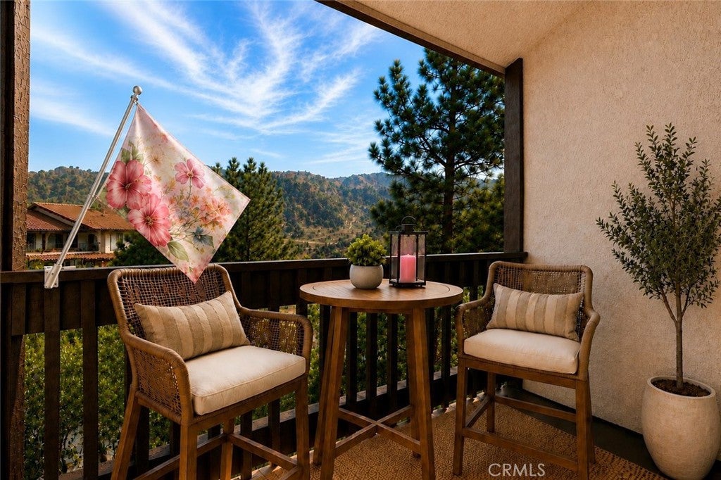 Photo of 17255 Palisades Circle CIR, Pacific Palisades, CA 90272 (MLS # BB26171922)