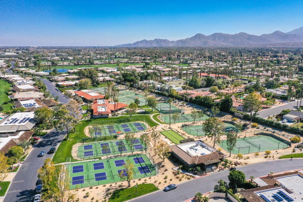 The Springs C.C. - Residential Lease