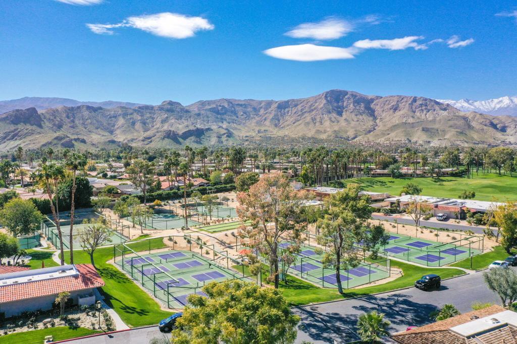 The Springs C.C. - Residential Lease