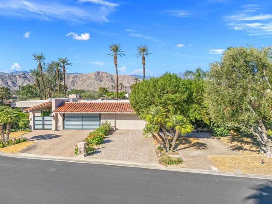 Beautiful mountain views. Steps from the community pool. 2 Bedrooms plus den/office/3rd bedroom. Bamboo hard wood flooring, upgraded light granite counters in large gourmet kitchen. JennAir double ovens and stove, Bosch dishwasher. Open floor plan, shutters, stone counters in bathrooms, showers and tubs, 2 ac units. Great interior location within the Springs Country Club.