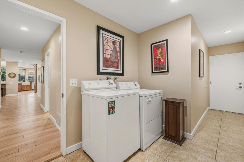 The Springs C.C. - Residential Lease
