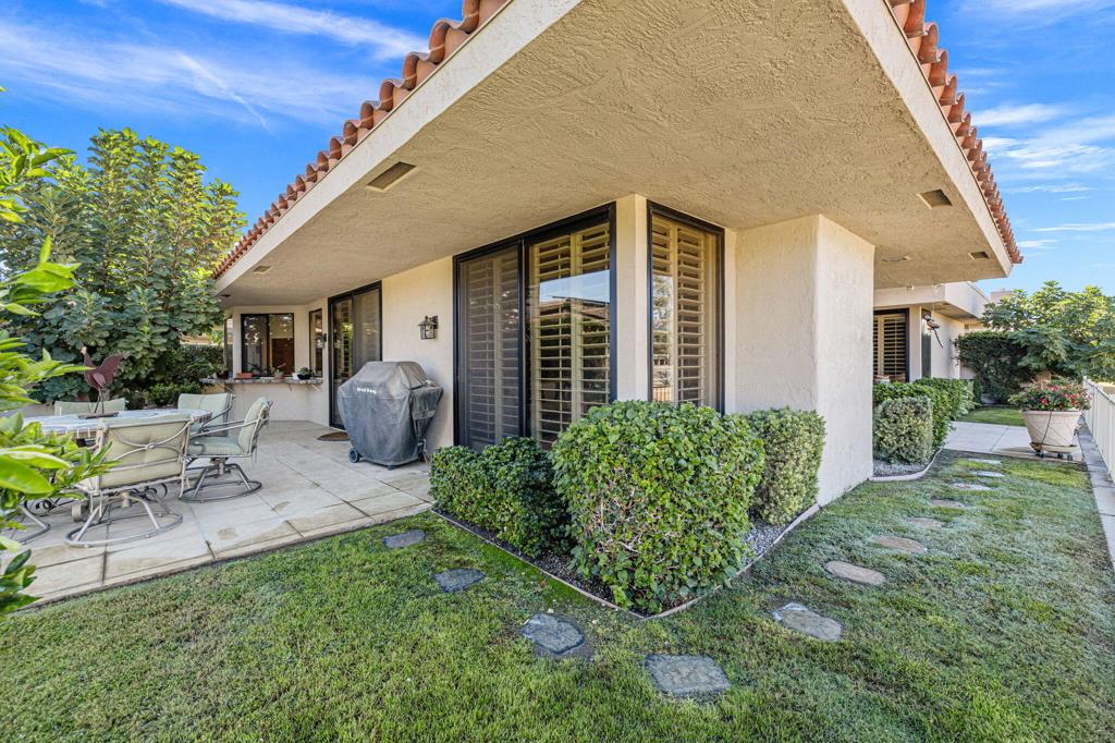 The Springs C.C. - Residential Lease