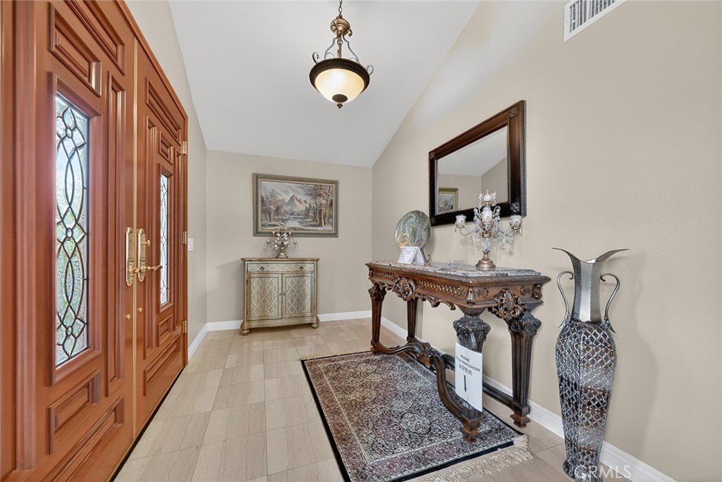 1355 Paseo Dorado