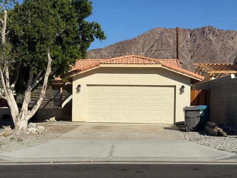 Photo of 53620 Avenida Velasco, La Quinta, CA 92253 (MLS # 219137788DA)