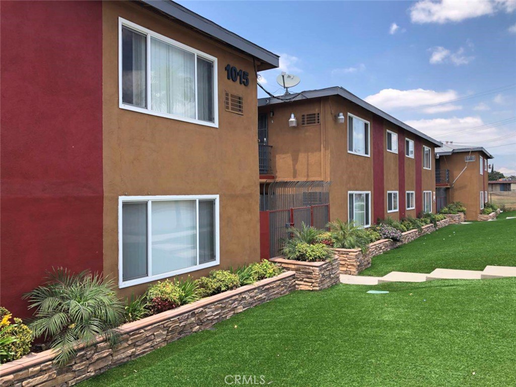 We are pleased to exclusively present a multifamily opportunity to acquire a value-add asset in a dynamic in-fill location in the city of West Covina. The property is conveniently located near central West Covina with access to I-10 freeway and many retail centers in minutes. The property is close to the West Covina Plaza, downtown West Covina, Del Norte Park, Monte Vista Elementary School and West Covina Medical Center. Selected units have been fully renovated. The property is subject to AB 1482.