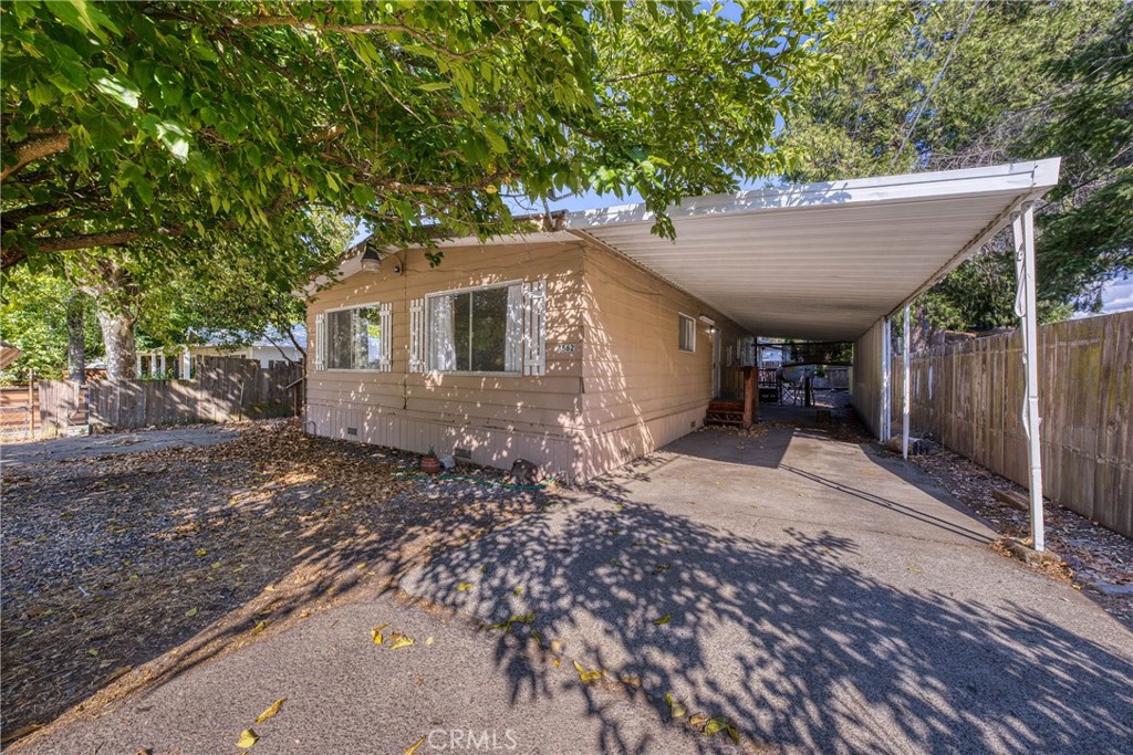 Discover this charming 3-bedroom, 2-bathroom home at 3562 Mountain View St in Clearlake, offering 1,325 square feet of comfortable living space. This newly listed property features a spacious, remodeled mobile home that's move-in ready and perfect for those seeking affordable homeownership in a peaceful setting.
The home boasts modern upgrades throughout, including stylish Bamboo flooring that flows seamlessly from room to room. You'll appreciate the convenience of indoor laundry facilities and upgraded appliances that make daily life easier. The fully fenced yard provides privacy and security, creating an ideal space for residents, pets, or outdoor entertaining.
Located in a quiet Clearlake neighborhood, this property offers excellent value in today's market. The generous lot size gives you plenty of outdoor space to enjoy, whether you're gardening, relaxing, or hosting gatherings with friends and family.
Convenience is key with nearby amenities just minutes away. Austin Park sits less than a mile from your doorstep, perfect for weekend recreation and leisure activities. Super Chavez Market is also close by for your grocery needs, making daily errands stress-free and straightforward.
The Clearlake area provides a relaxed lifestyle with access to outdoor activities and natural beauty. This home represents an excellent opportunity for buyers looking for affordable living without sacrificing comfort or convenience.
With its combination of modern updates, practical layout, and desirable location, this Mountain View Street property won't last long. Schedule your showing today to experience everything this welcoming home has to offer.