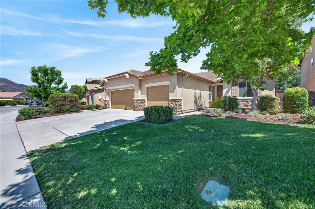 32453 Shadow Canyon Trail