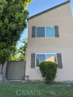 1st floor condo near a beautiful lake and golf course! This highly sought after Lakeshore community condo boasts 2 spacious bedrooms, 2 upgraded baths, newer kitchen and formal dinning room. Clean and fresh inside and out, this unit has a private very large attached private patio.
Community Pool/ Spa, Tennis courts, clubhouse, Dog friendly park, play area, serene lake and close to shopping, restaurants and freeway entrance/exit, this place has it all!