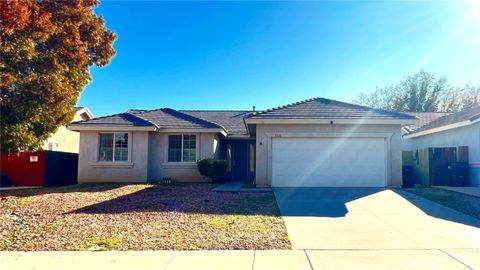 3536 Mount Lassen Rosamond CA 93560