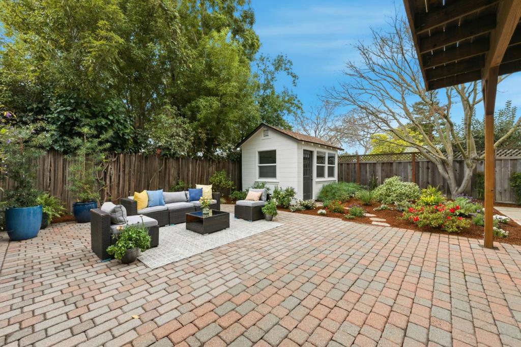 1388 Woodland Avenue