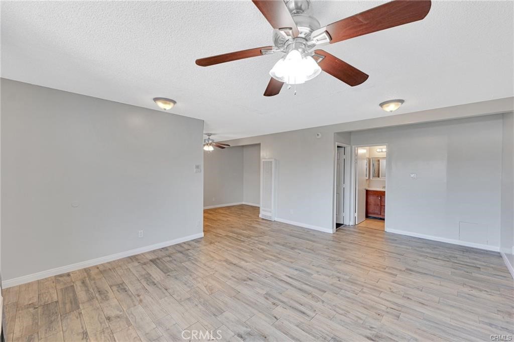 8800 Cedros Avenue 207