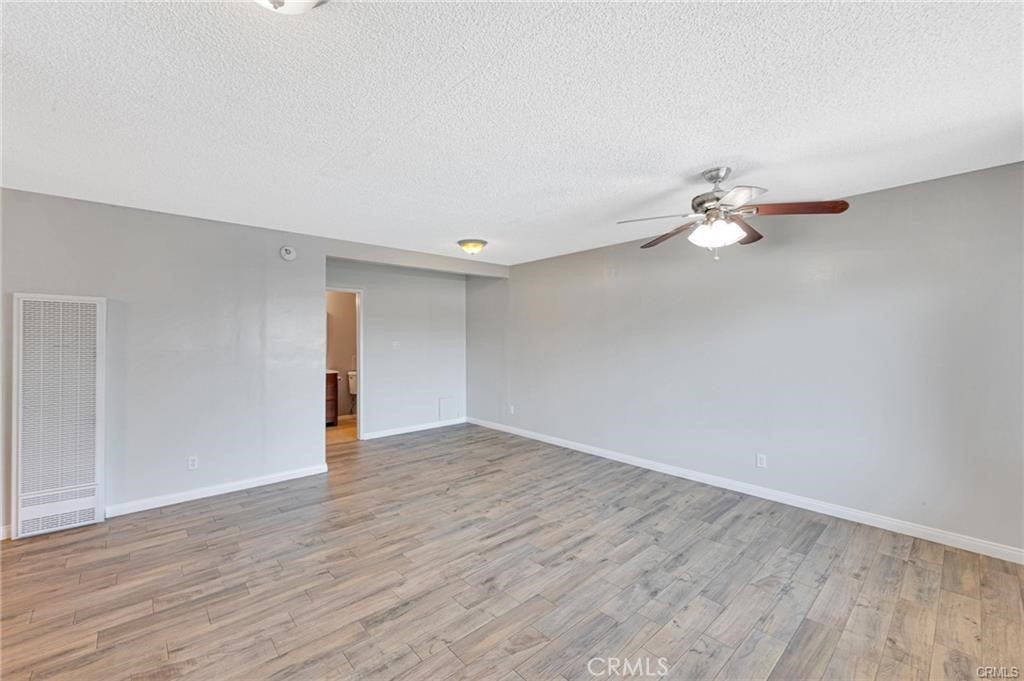 8800 Cedros Avenue 207