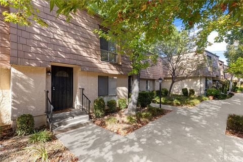 Photo of 4059 Yankee Drive, Agoura Hills, CA 91301 (MLS # SR25251317) Photo of 4059 Yankee Drive, Agoura Hills, CA 91301 (MLS # SR25251317)