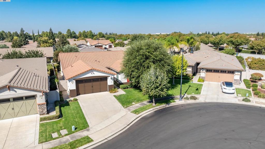 WOODBRIDGE - Residential