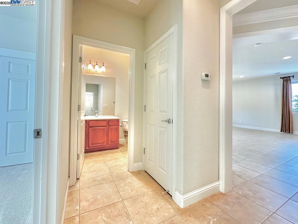 WOODBRIDGE - Residential