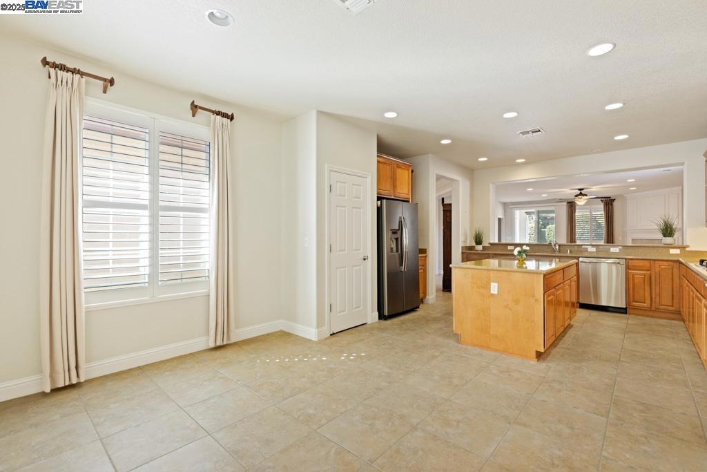 WOODBRIDGE - Residential