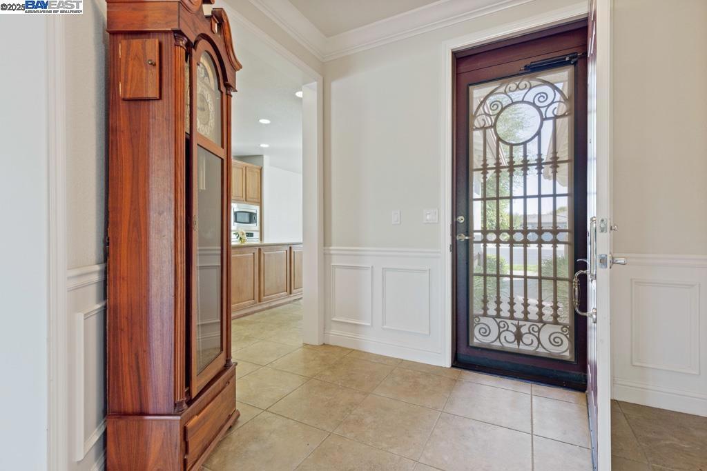WOODBRIDGE - Residential