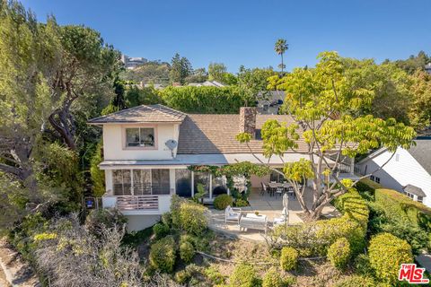 11356 Thurston Circle Los Angeles CA 90049