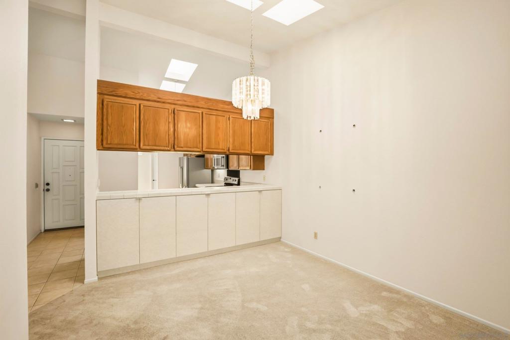 17940 Avenida Alozdra